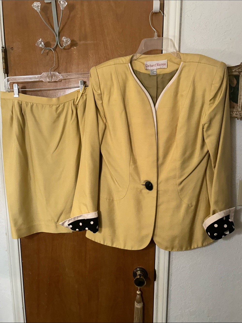 Neiman Marcus Women's Silk Yellow Blazer Jacket and Skirt. Richard Warren. 12